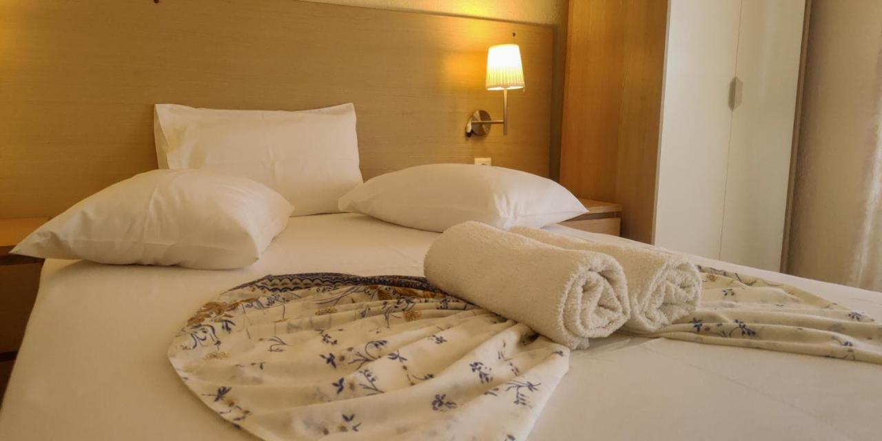 Jimmy'S Rooms Nea Potidea Ngoại thất bức ảnh
